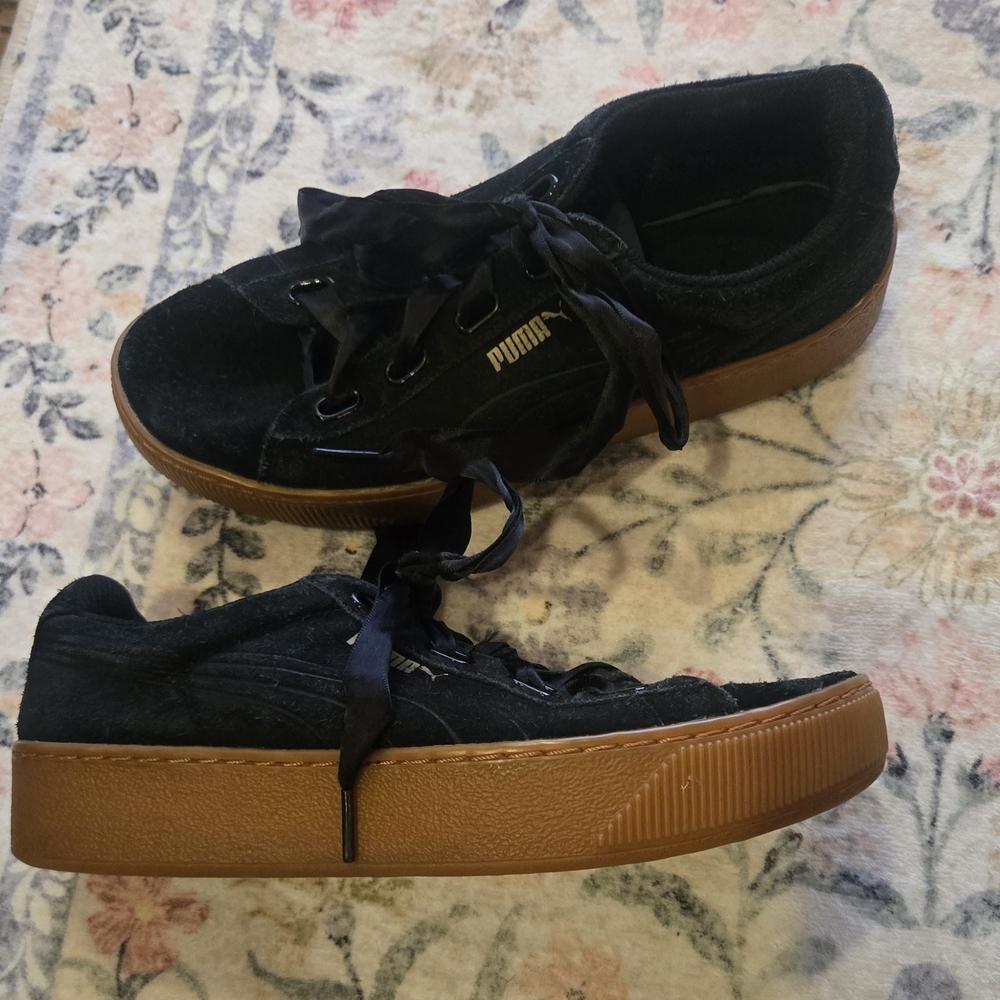 Puma Women's Black Suede Sneakers